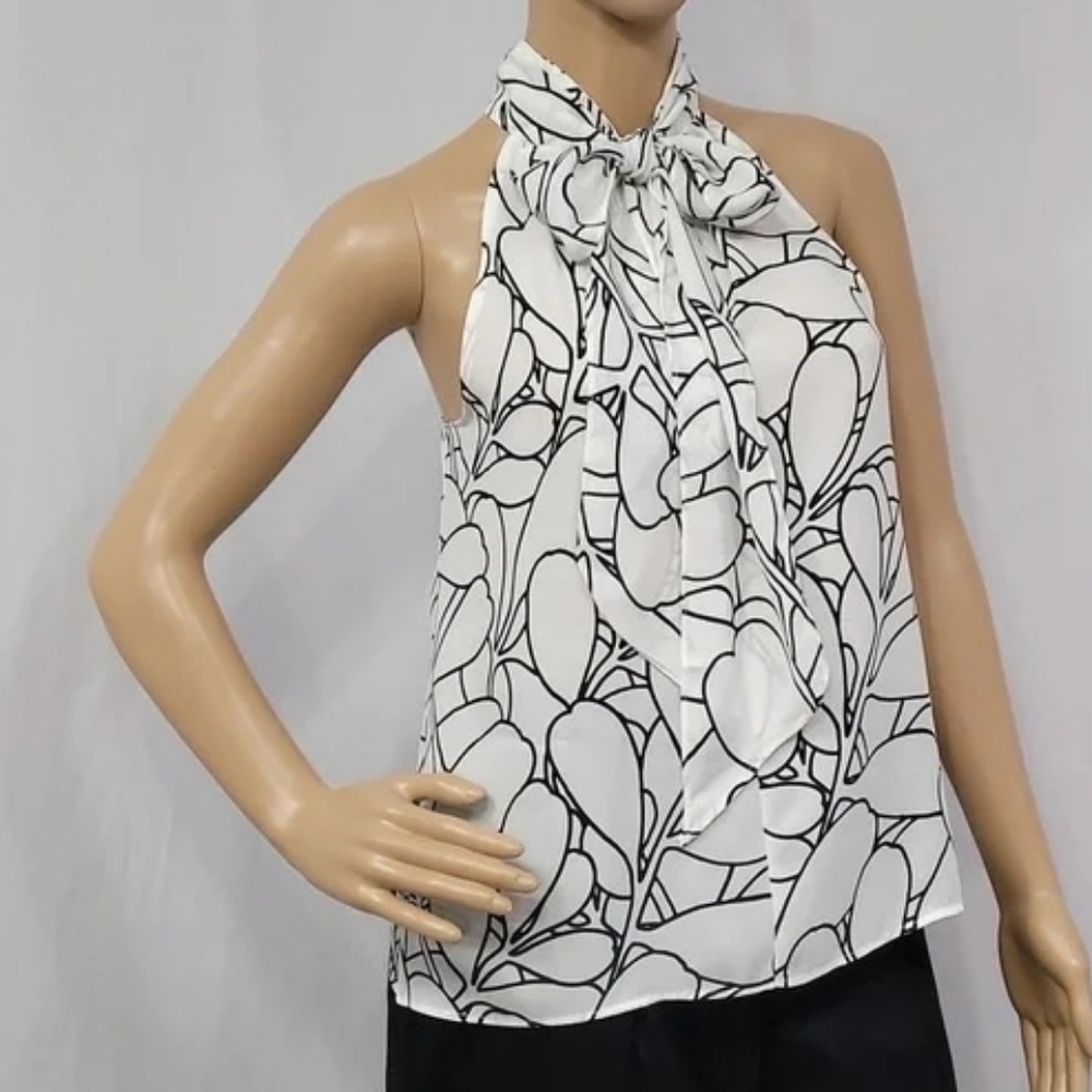 Worthington Monochrome Leaf Pattern Blouse